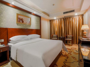  Vienna Hotel Guilin Railway Staion  Гуйлинь